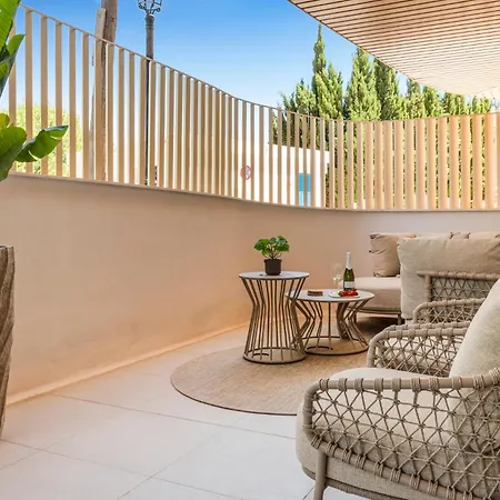 Casa De Hoog Lejlighed Estepona